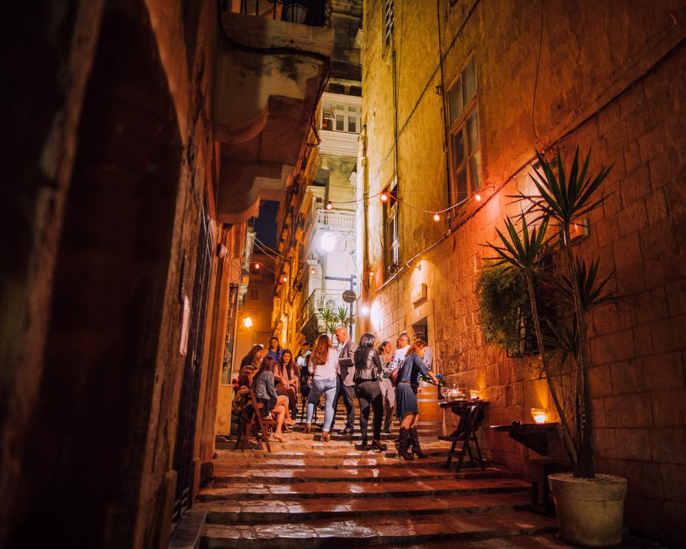 Valletta Bars - Things to do in Malta