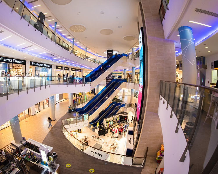 Shopping Complexes - Things to do in Malta